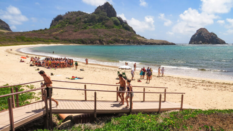 Praias Em Fernando De Noronha Como Chegar E Curtir