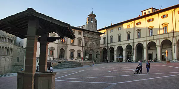 Dicas e posts sobre Arezzo