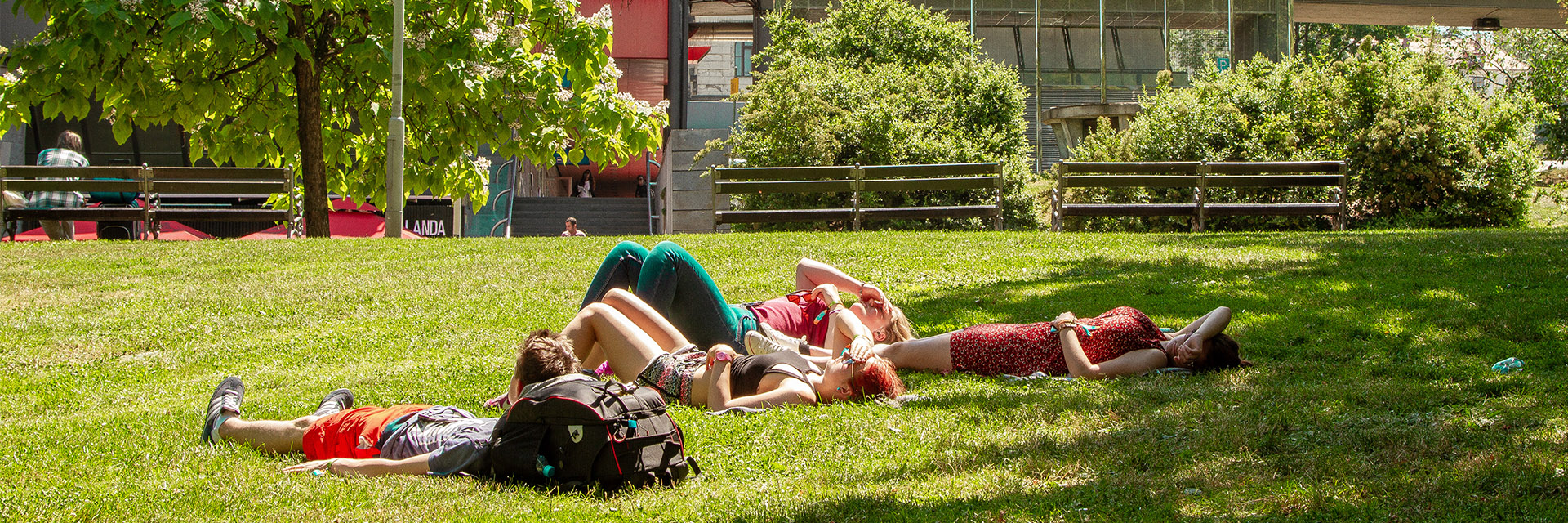 como é o verão em praga