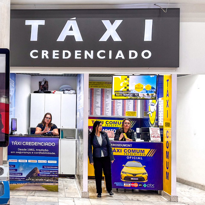 Táxi comum tabelado no aeroporto Santos Dumont