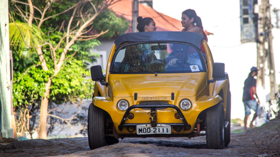 Como Se Locomover Em Fernando De Noronha | Precisa Buggy?