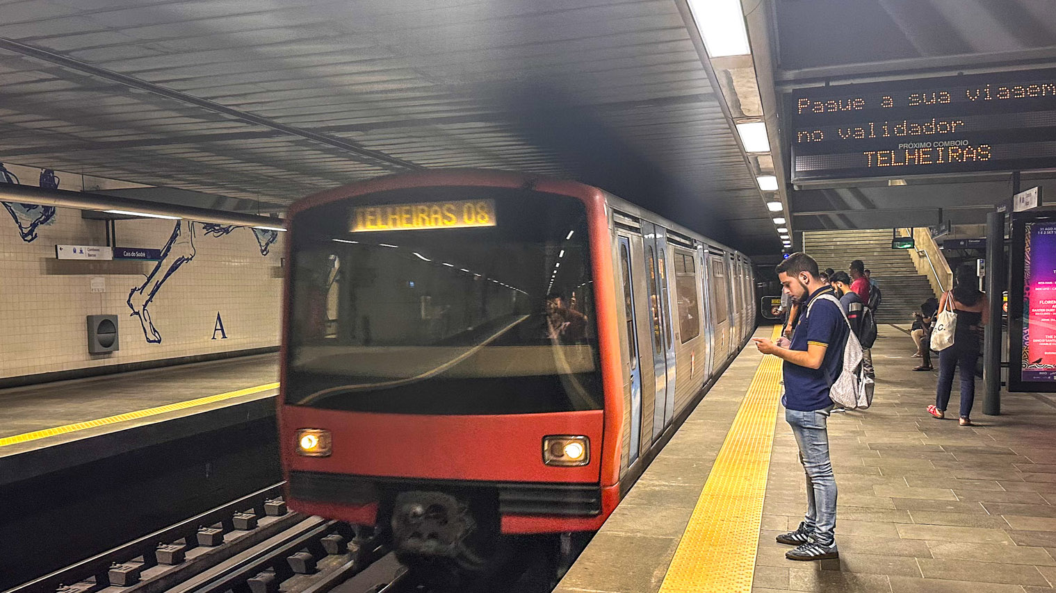 Como sair do aeroporto de metrô