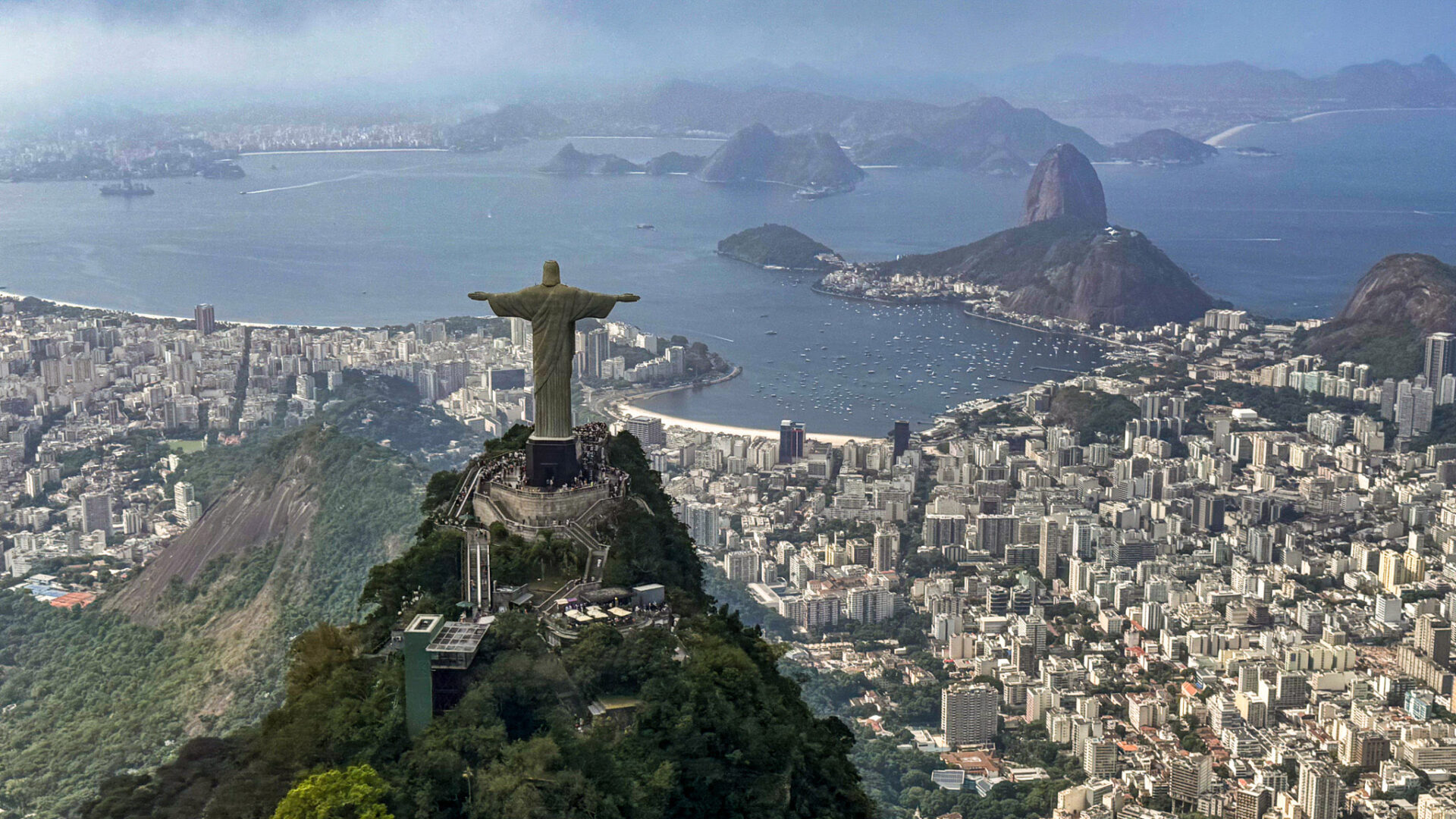 Passeoi de helicóptero no Rio: Cristo Redentor e Pão de Açúcar